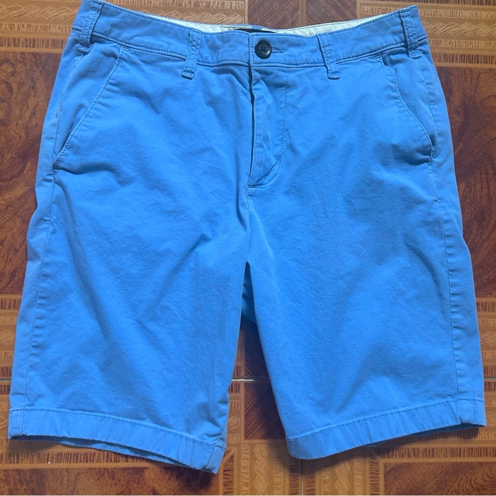 Hollister Epic Flex Blue Flat Front Shorts Waist 31